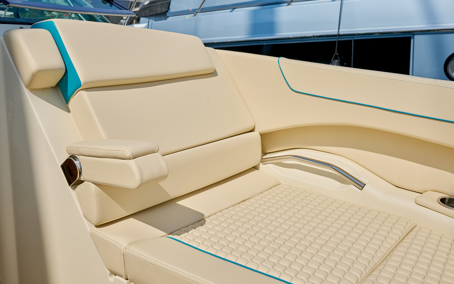 Chris-Craft Launch 31 GT - Доступен в Черногории фото 2.17