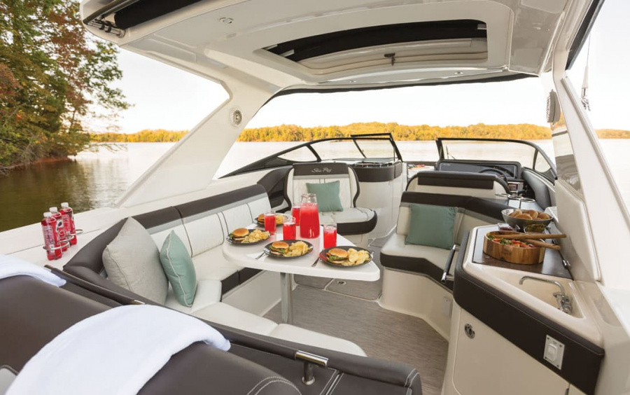 Sea Ray SLX 310 OB (Outboard) фото 2.1