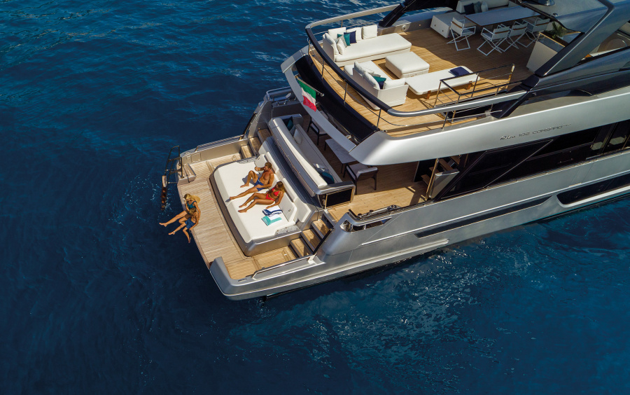 Riva 102' Corsaro Super фото 1.25