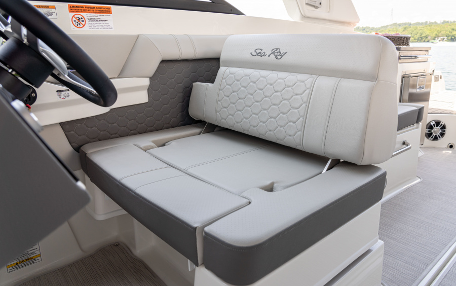 Sea Ray SDX 290 OB (Outboard) фото 1.3