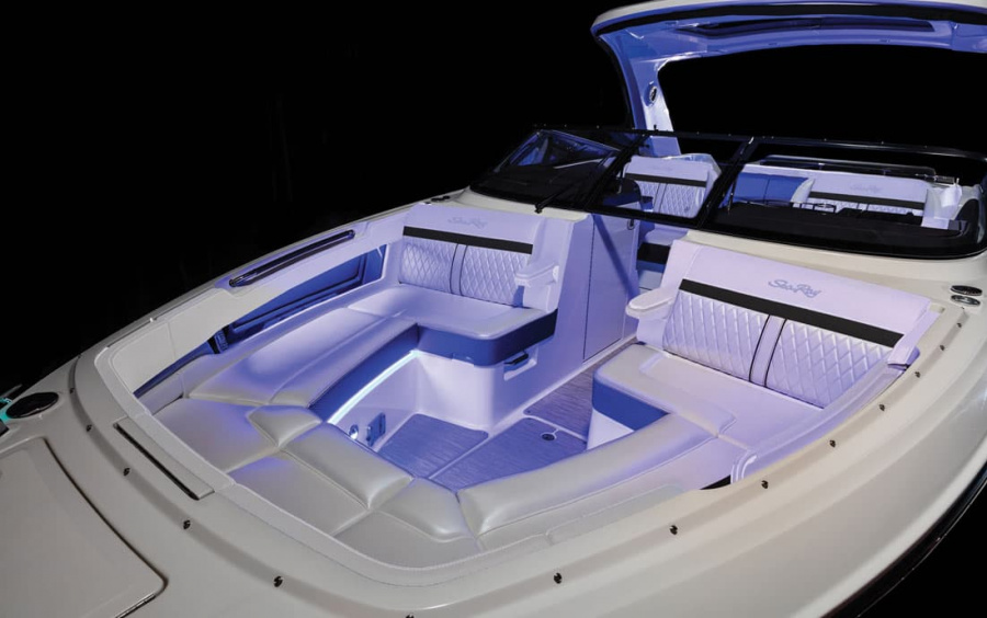 Sea Ray SLX 310 OB (Outboard) фото 2.6