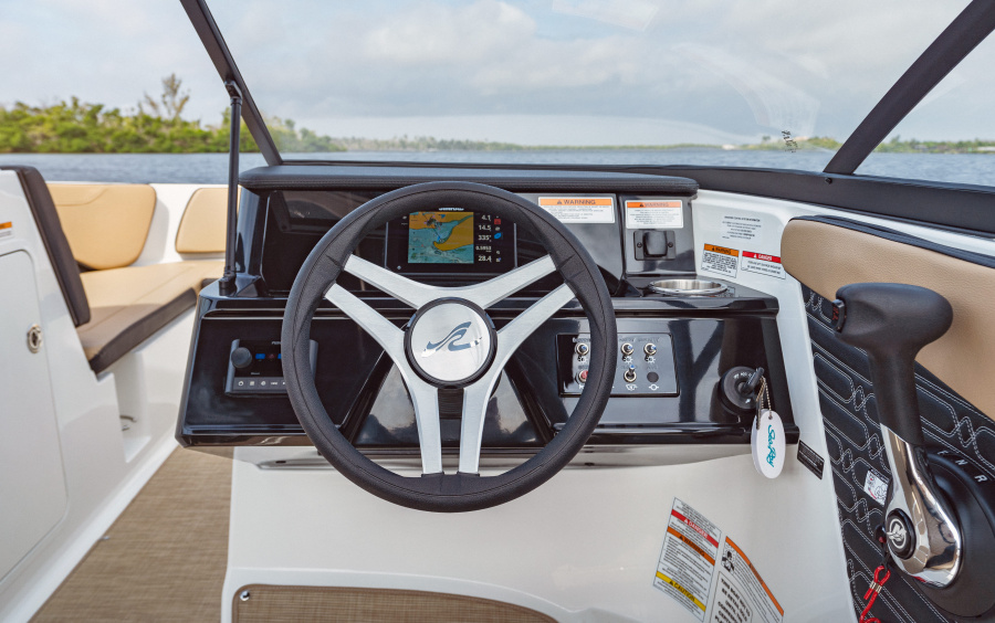 Sea Ray  190 SPX фото 1.7