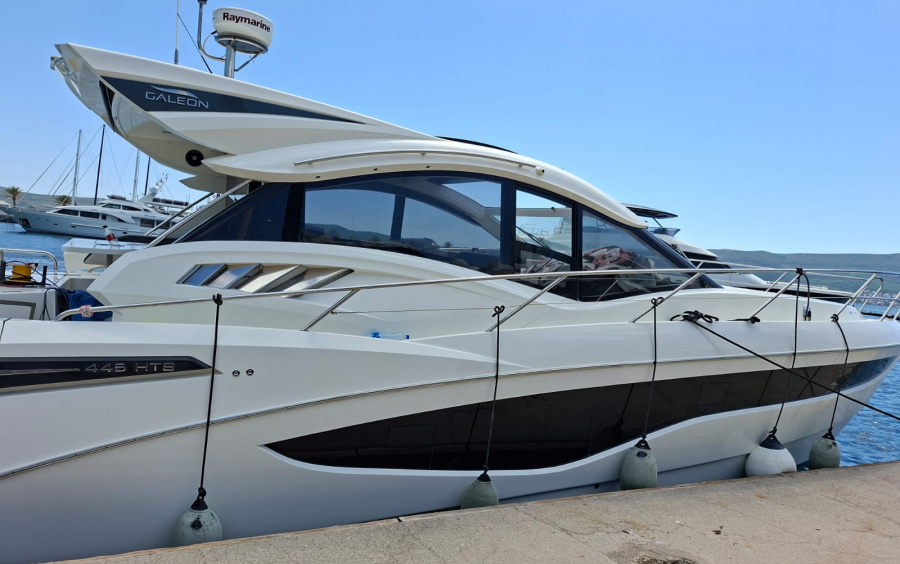 Galeon 445 HTS фото 1.8