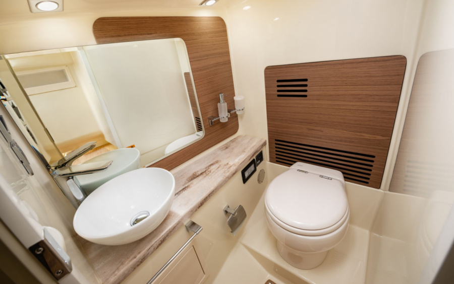 Chris-Craft Launch 31 GT SURF фото 2.1