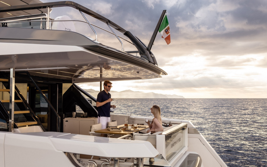 Ferretti Yachts 800 фото 1.11