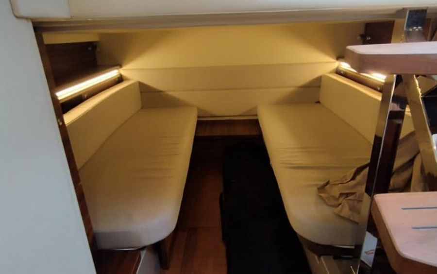 Sea Ray  Sundancer 320 - 2020 фото 1.16