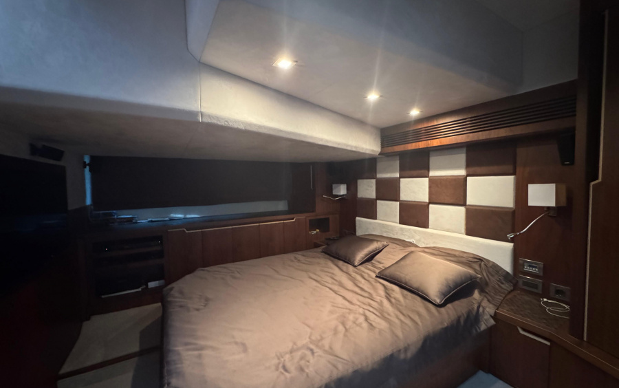 Galeon 445 HTS фото 2.7