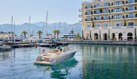 Chris-Craft Launch 31 GT - Доступен в Черногории