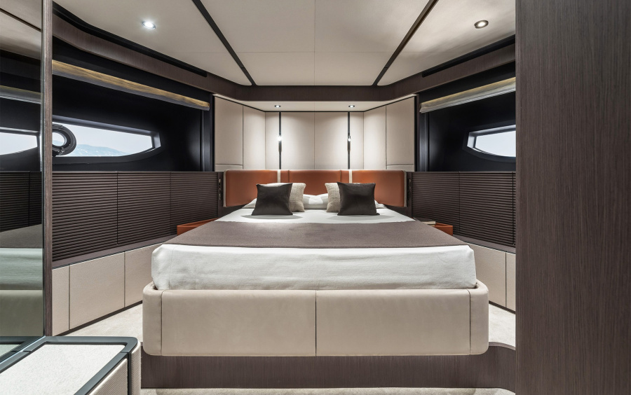 Ferretti Yachts 800 фото 2.22