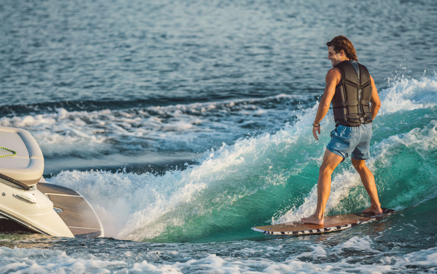 Sea Ray  SLX 260-Surf фото 1.3