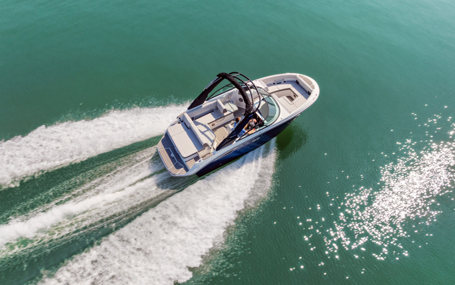 Sea Ray  230 SDX фото 1.10