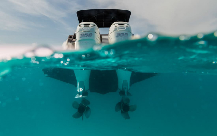 Sea Ray SLX 310 OB (Outboard) фото 1.3