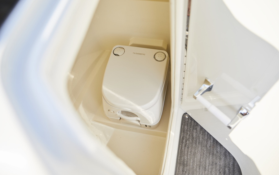 Sea Ray  230 SPX/488 фото 1.6