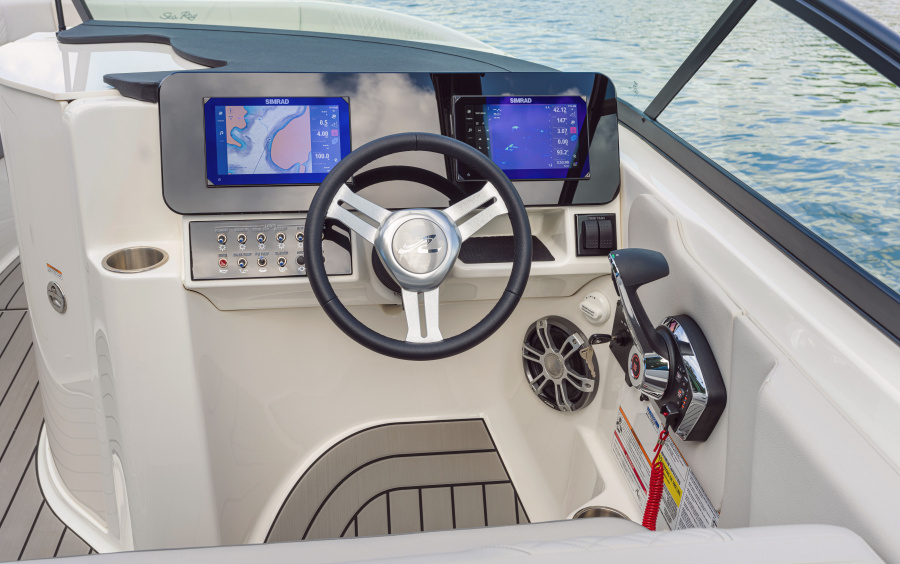 Sea Ray SDX 250 OB фото 1.5