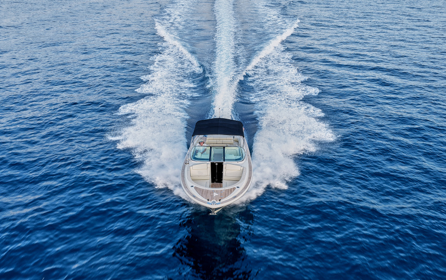 Chris-Craft Launch 31 GT - Доступен в Черногории фото 1.1