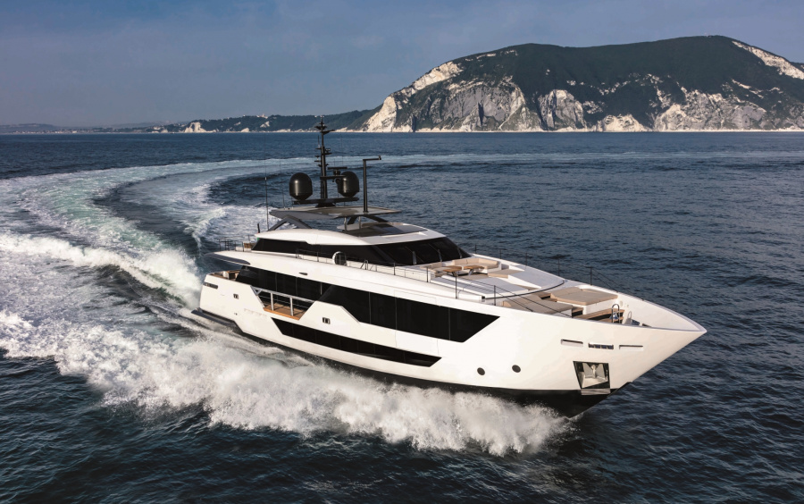 Custom Line Saetta 106 фото 1.1