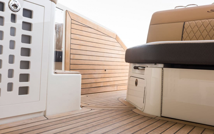 Sea Ray SLX 400 OB фото 2.6