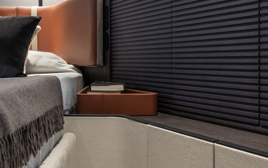 Ferretti Yachts 800 фото 2.11