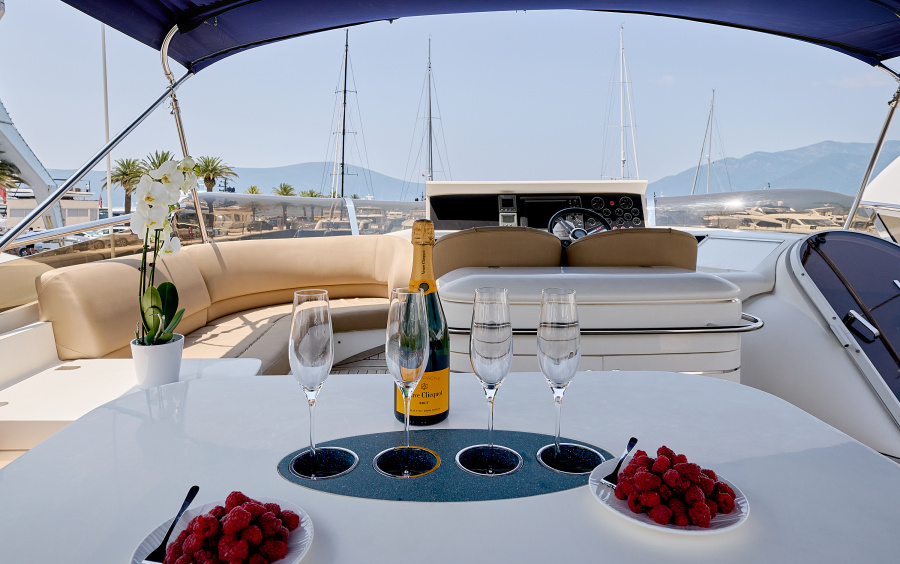 Princess 23M - 2009 фото 1.14