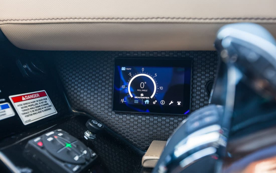 Sea Ray SLX 400 OB фото 2.3