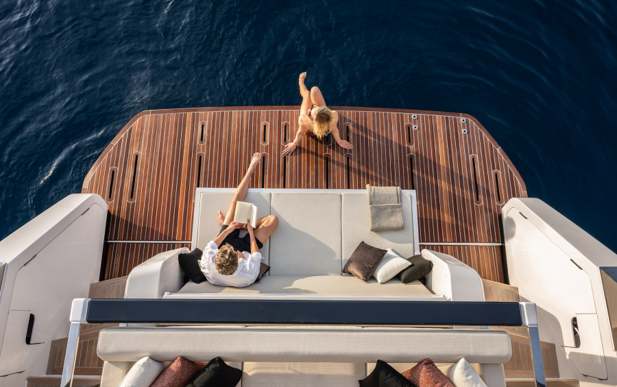 Ferretti Yachts 800 фото 1.12