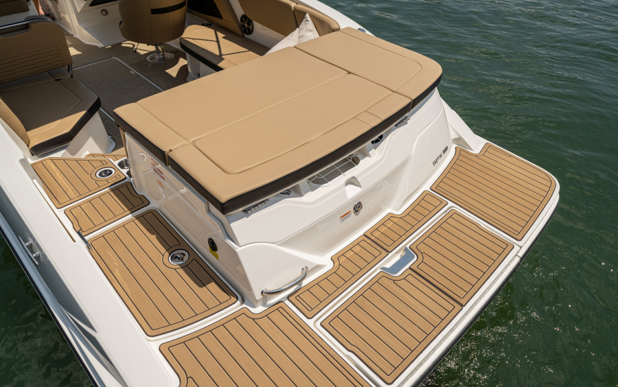 Sea Ray  230 SPX/488 фото 1.9