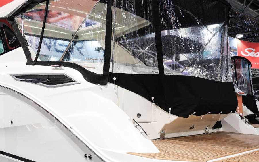 Sea Ray Sundancer 320 Coupe фото 1.10