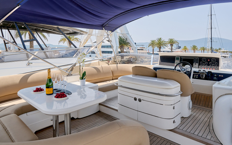 Princess 23M - 2009 фото 1.11