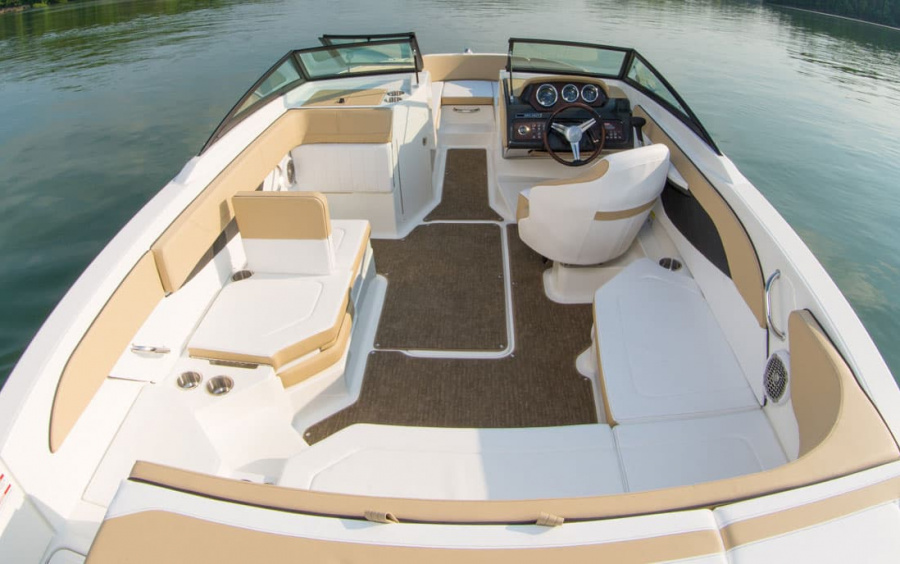 Sea Ray 210 SPX фото 2.2