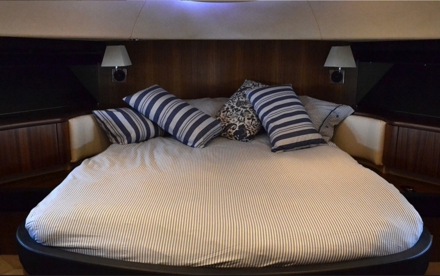 Fairline Squadron 78 - 2012 фото 1.7