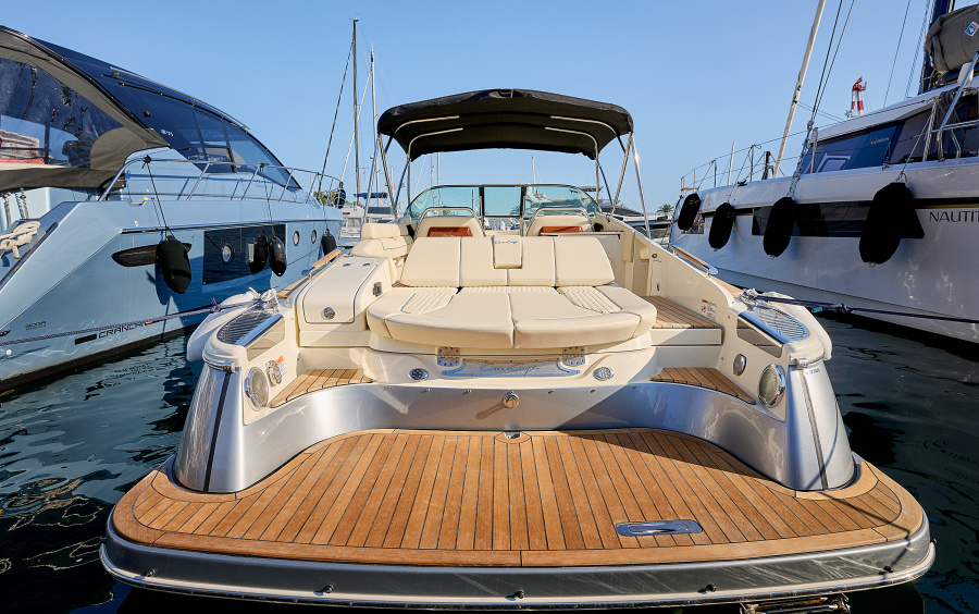 Chris-Craft Launch 31 GT - Доступен в Черногории фото 2.1